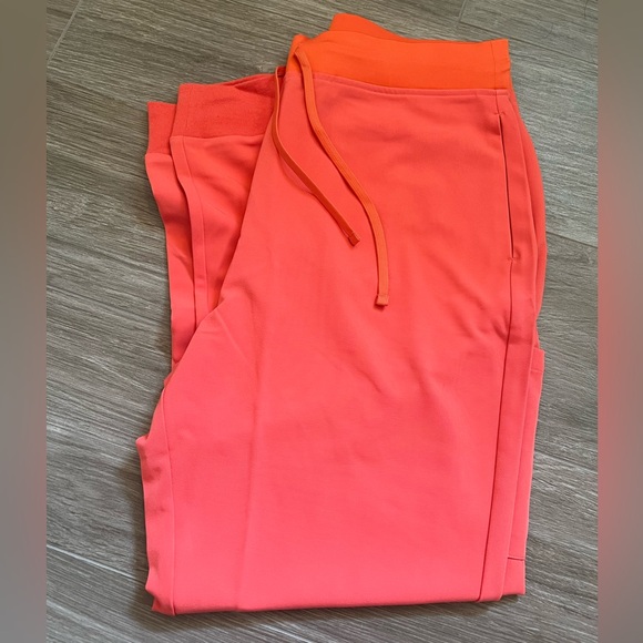 Mandala jogger scrubs high waisted - Picture 3 of 6